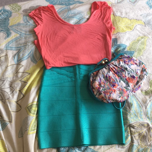 Bebe Basket Weave skirt - Picture 2 of 4